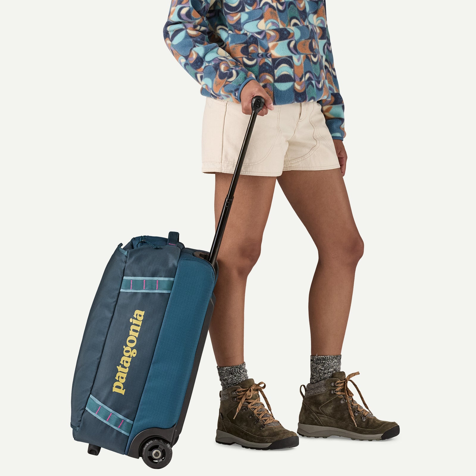 Patagonia Black Hole Wheeled 40L Duffel